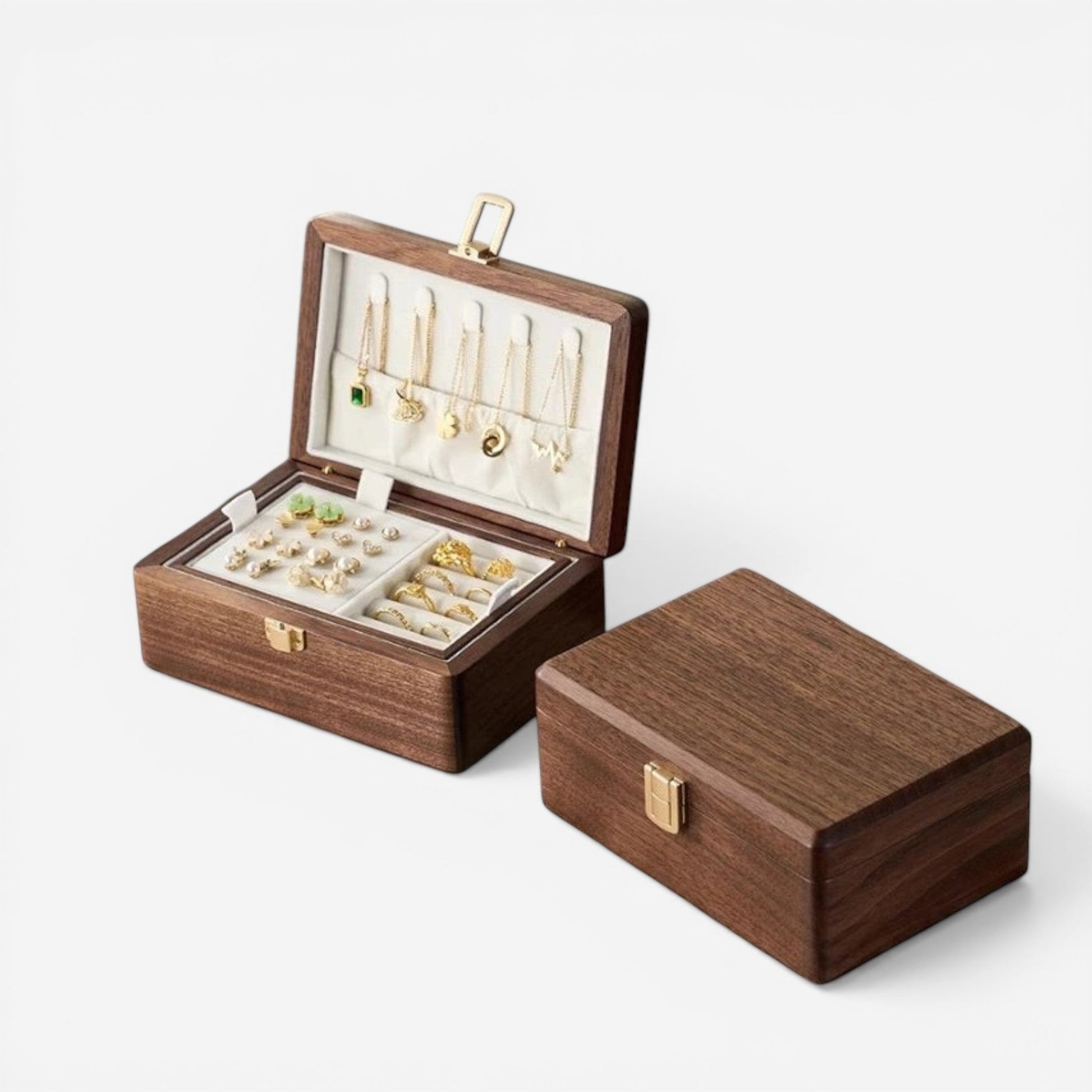 Boîte à bijoux en bois intemporel au design classique, parfaite pour protéger et organiser vos bijoux au quotidien.