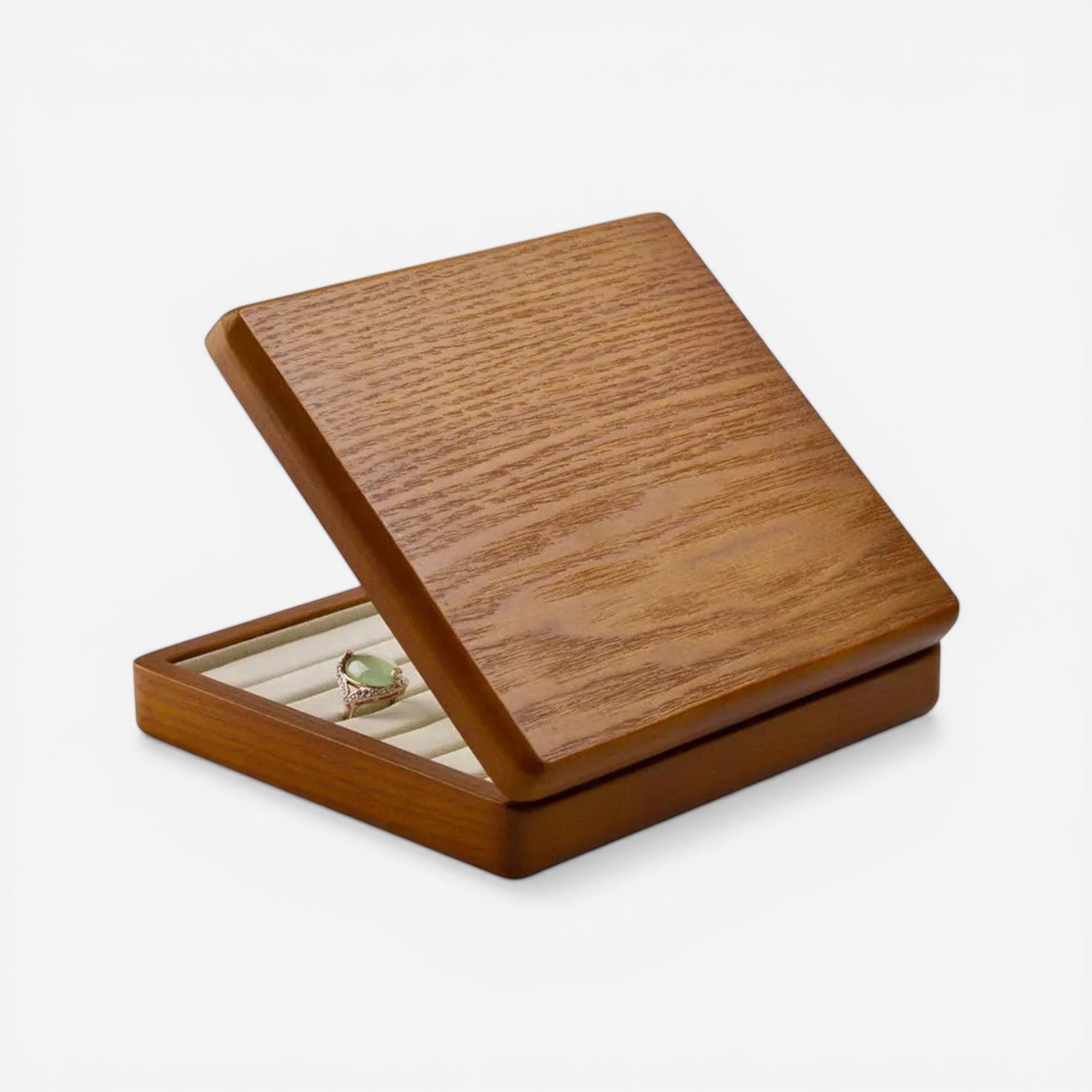 boîte à bijoux en bois massif pour boucles d’oreilles avec couvercle fermé