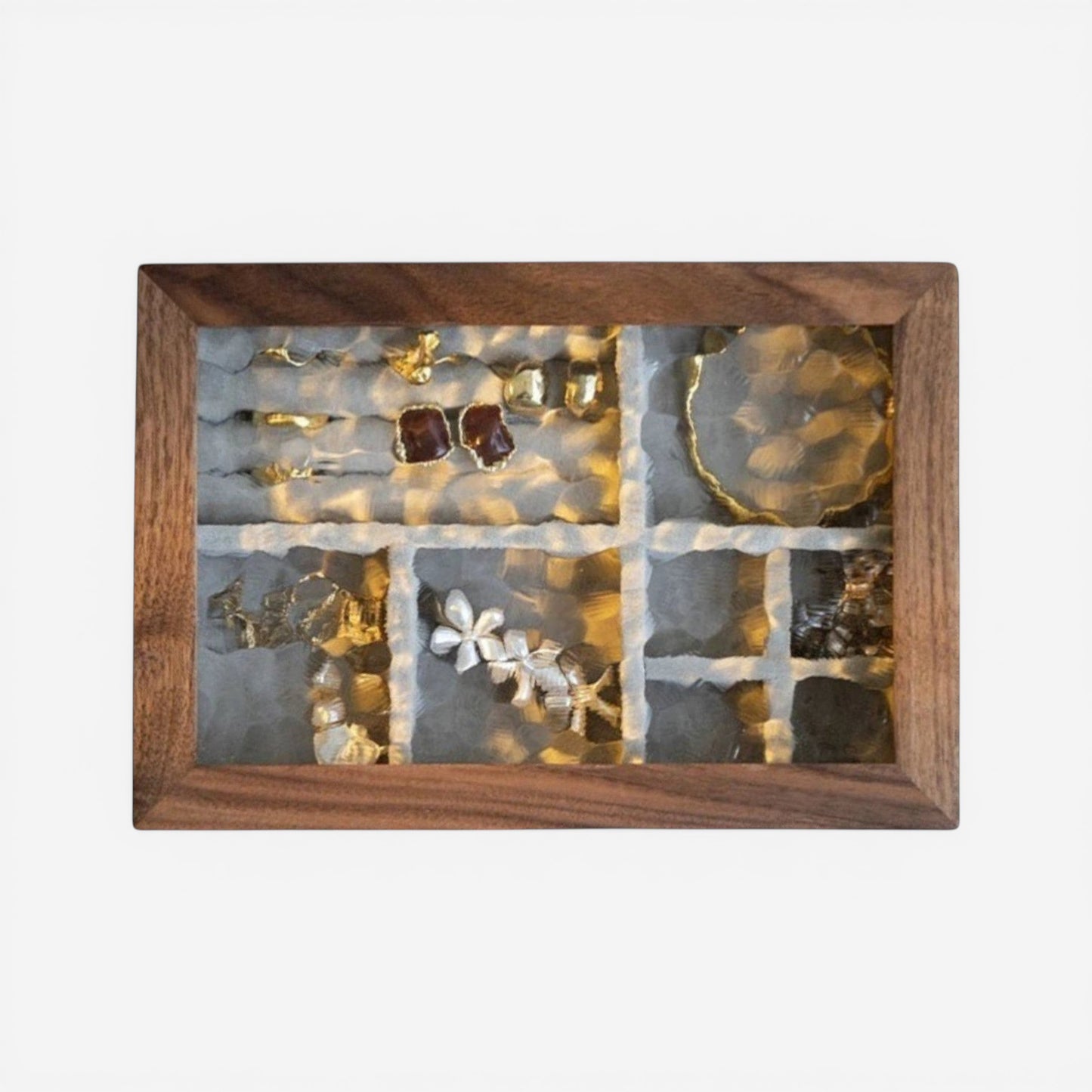 Boîte à bijoux en bois de noyer avec intérieur en velours et compartiments pour bagues et colliers
