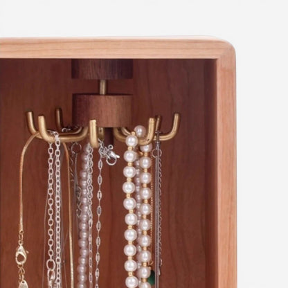 boite à bijoux en bois avec espace dédié pour suspendre colliers et pendentifs