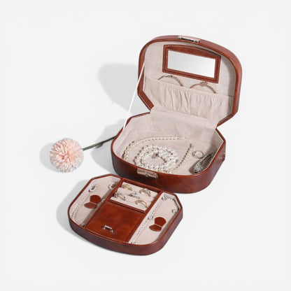 boite à bijoux de voyage en cuir compacte pour transporter facilement bijoux et accessoires