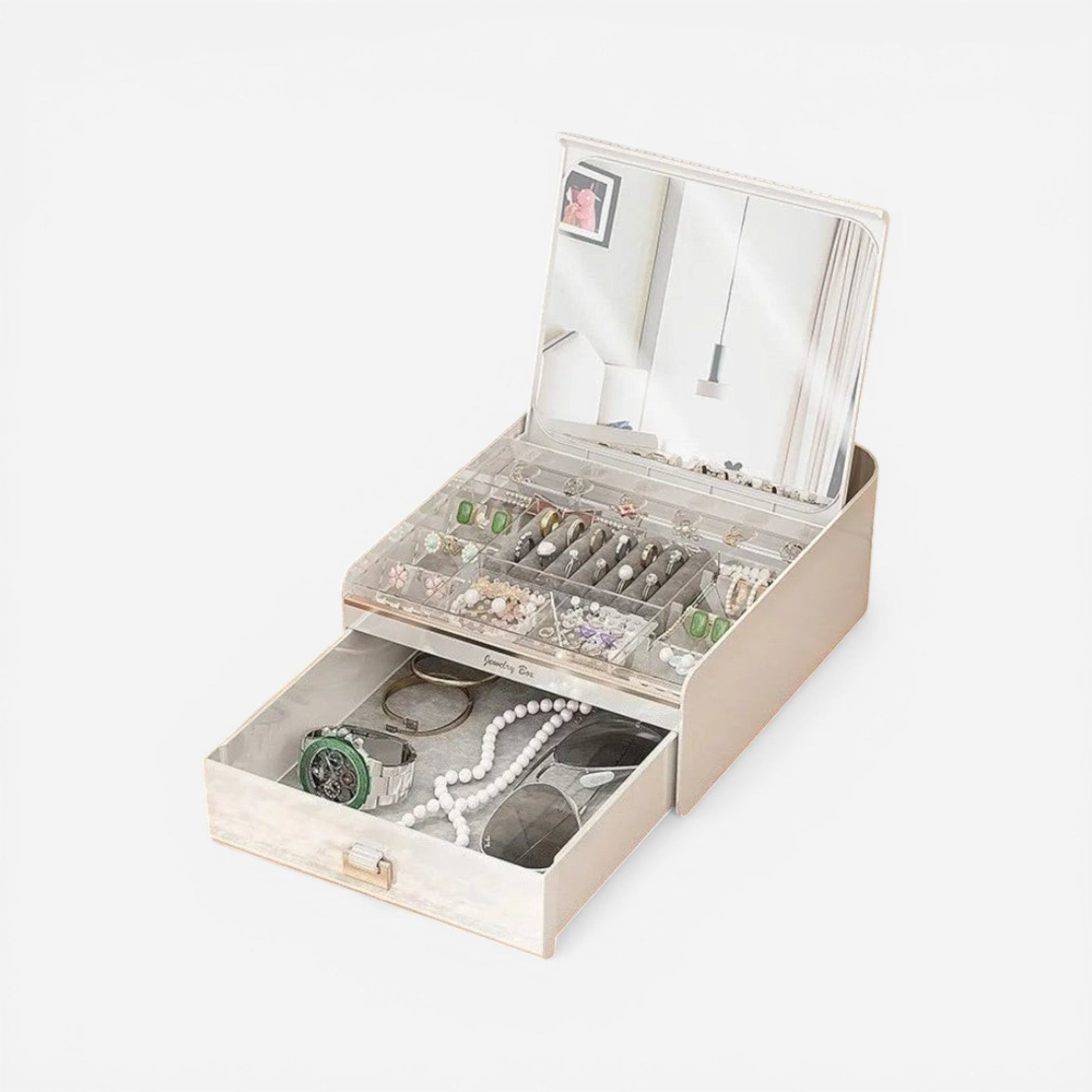 Boîte à bijoux grande capacité avec plusieurs compartiments, parfaite pour organiser une collection complète.