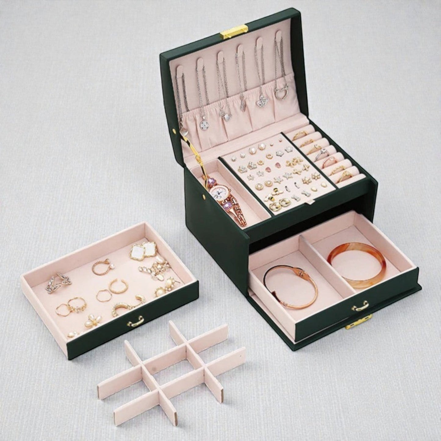 Boîte à bijoux modulable avec compartiments amovibles pour rangement personnalisé.