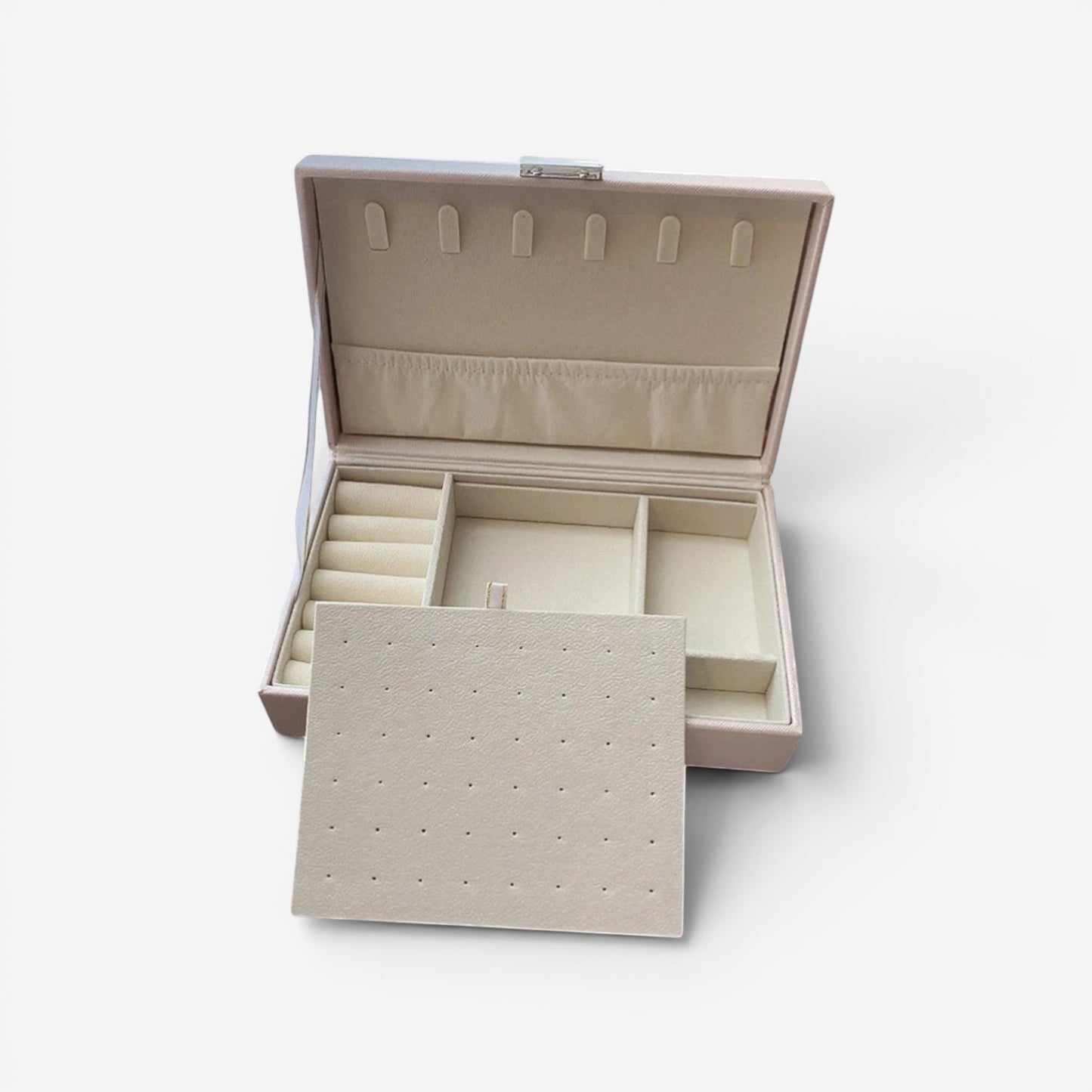 Boîte à bijoux plate avec compartiments modulables pour organiser les accessoires.