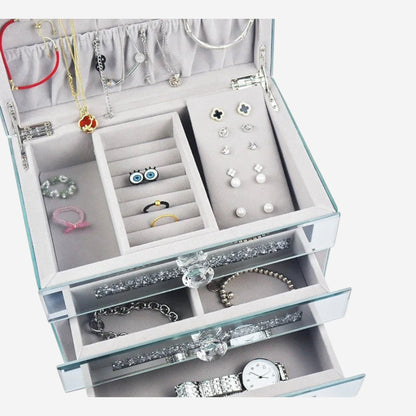 Boîte à bijoux strass grande capacité avec compartiments pour un rangement optimal de tous vos bijoux.