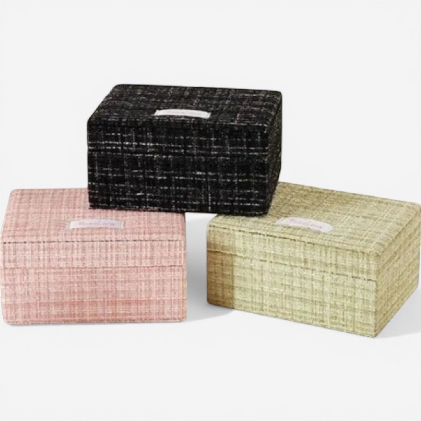 boîtes à bijoux en tissu disponibles en plusieurs couleurs avec compartiments pour rangement élégant