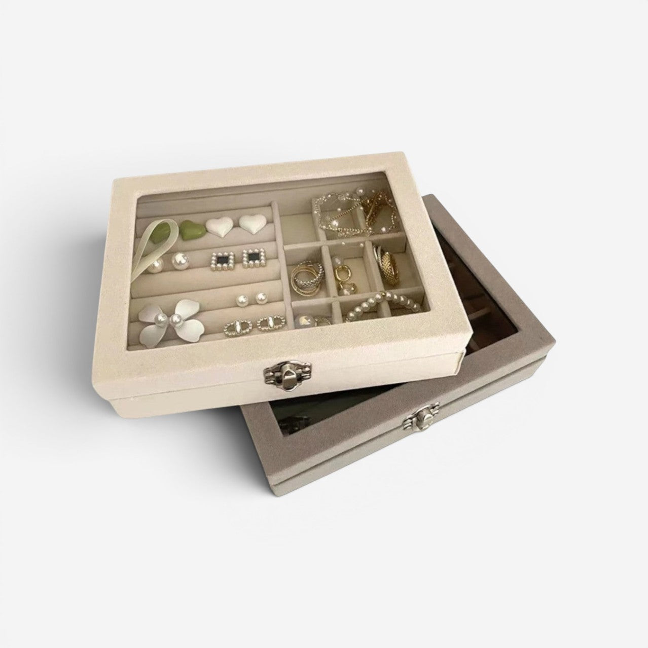 Boîte à bijoux avec couvercle transparent empilable pour bagues et accessoires.
