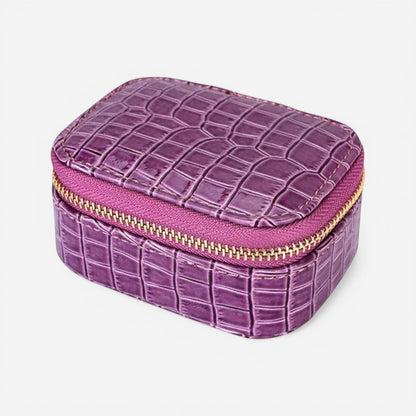 boite à bijoux de voyage violette en cuir effet crocodile texturé compacte avec fermeture éclair et rangement intérieur