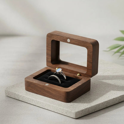 Écrin à bague carré avec couvercle vitré