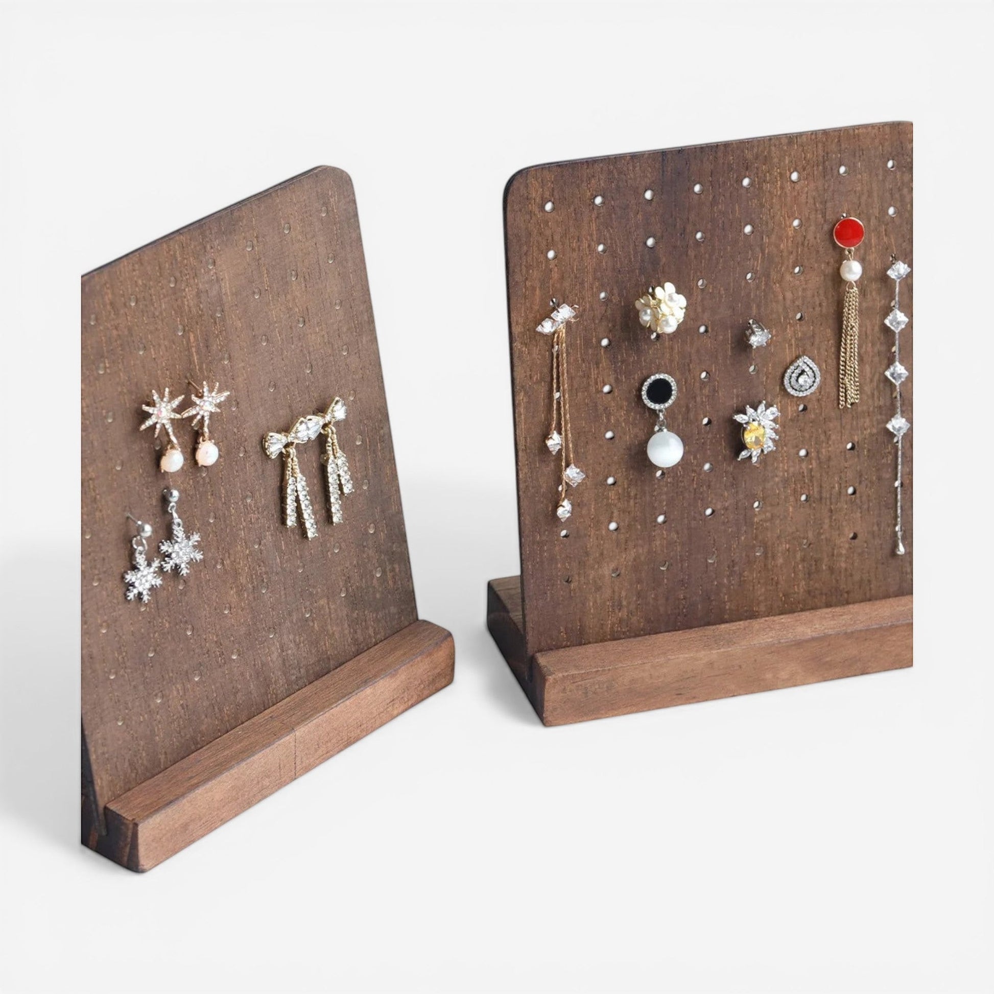 presentoir a boucles d oreilles en bois avec trous pour organiser et ranger plusieurs bijoux