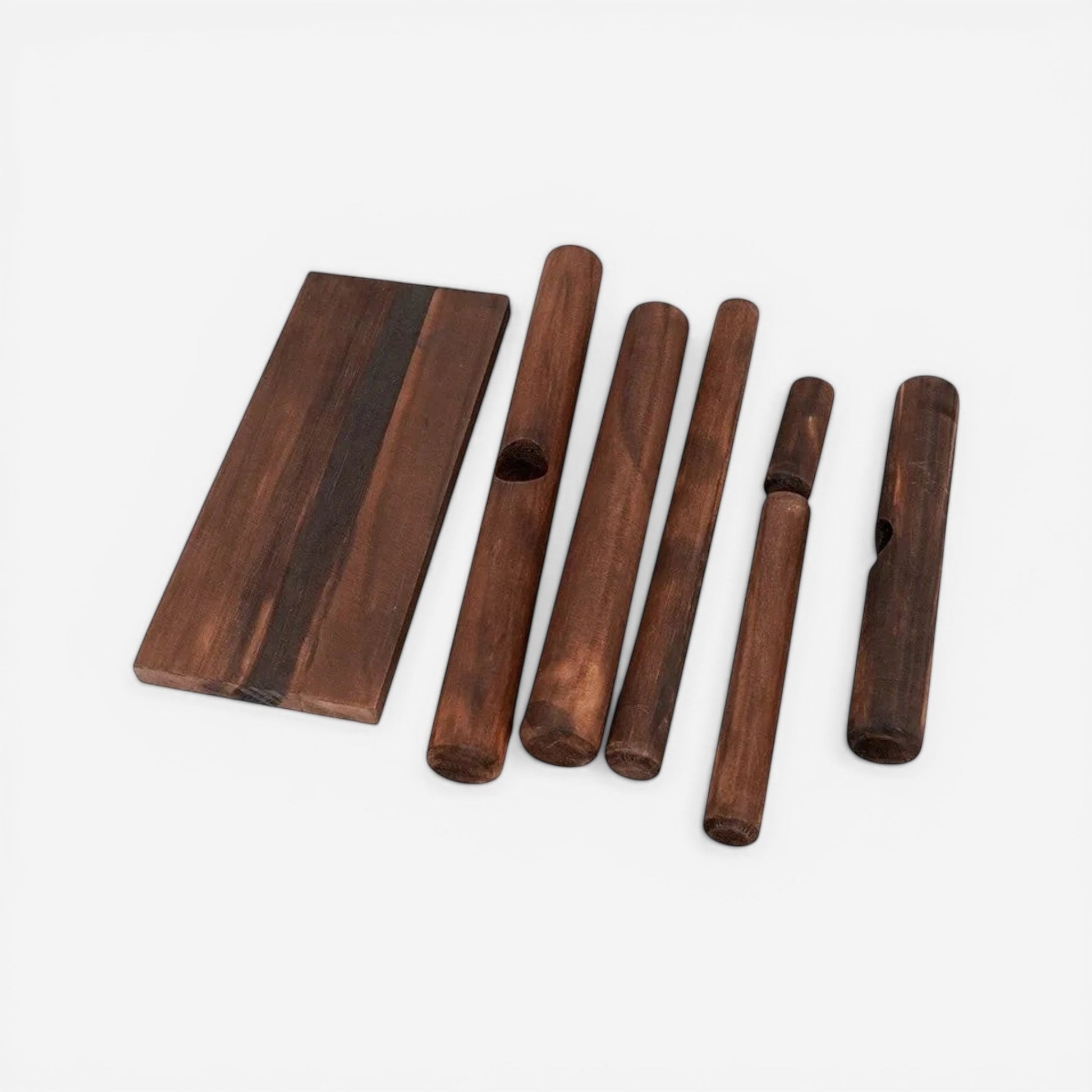 présentoir à bijoux en bois authentique en kit avec différentes pièces à assembler