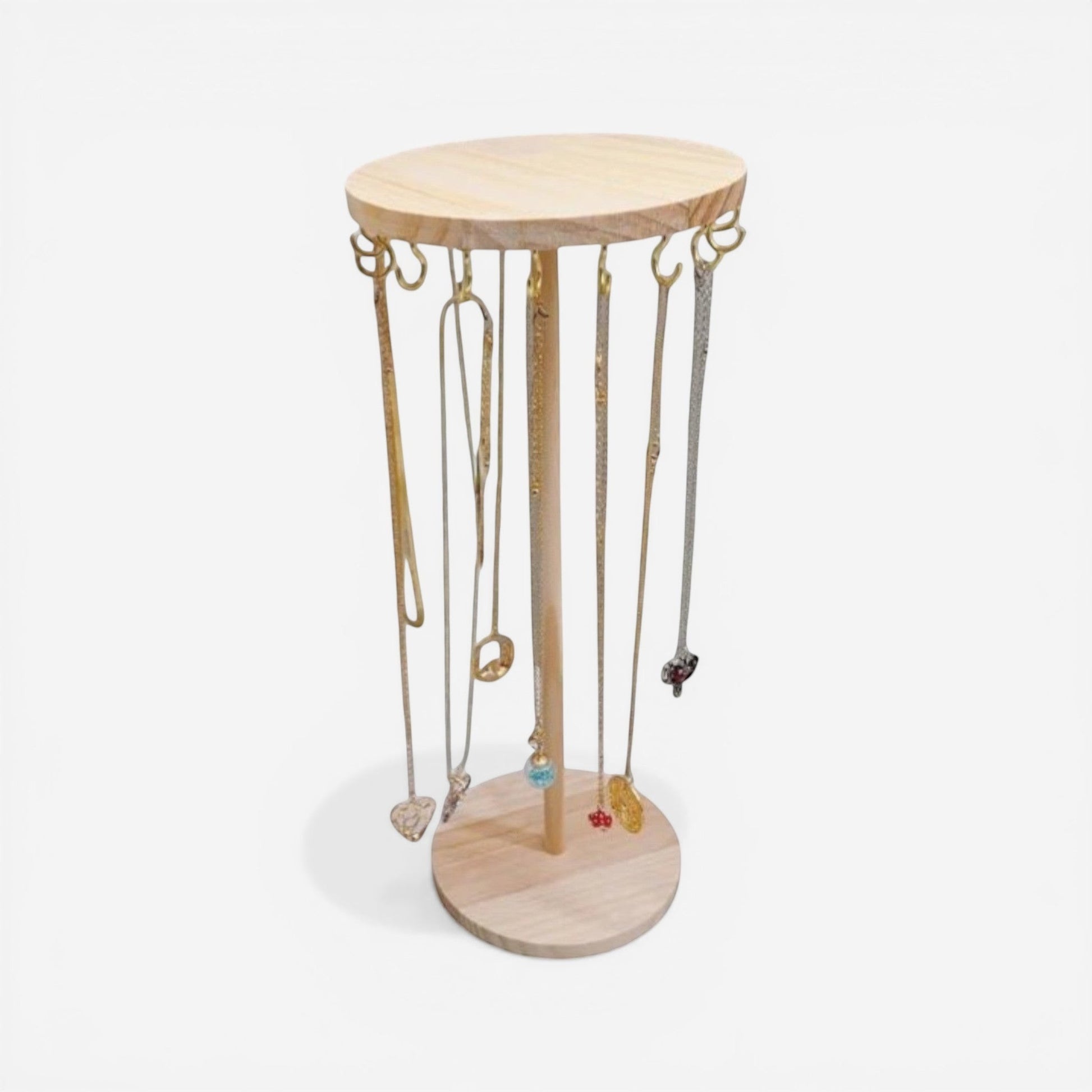 Présentoir à bijoux en bois clair avec 18 crochets pour organiser plusieurs colliers.