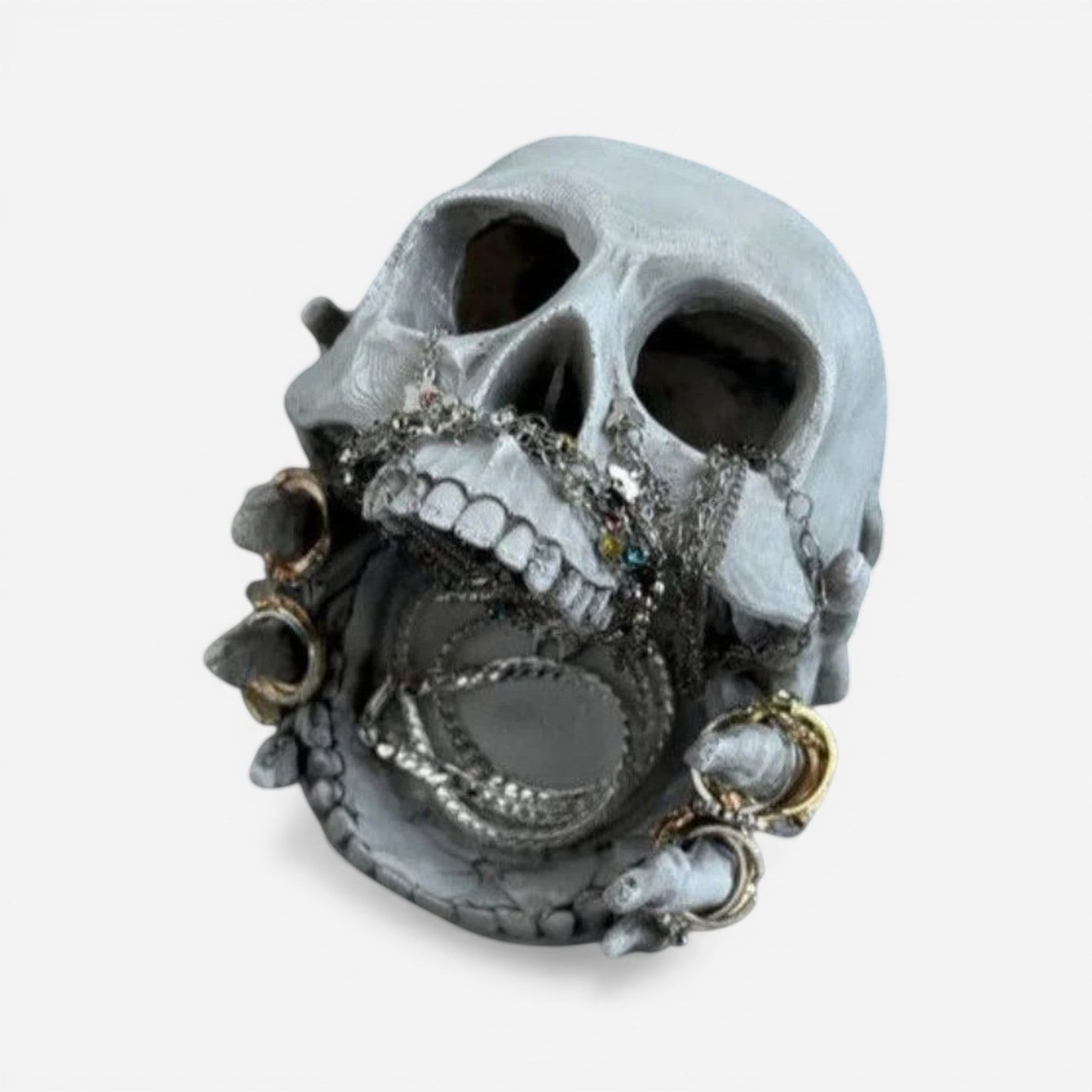 Présentoir porte bijoux créatif avec plusieurs supports pour organiser vos accessoires de manière esthétique.