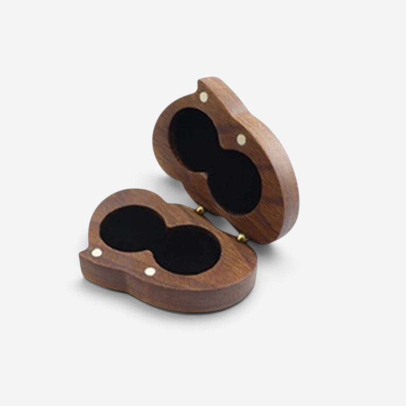 Écrin à bague SecretGleam en bois en forme de cœur double avec intérieur en velours noir pour demande en mariage